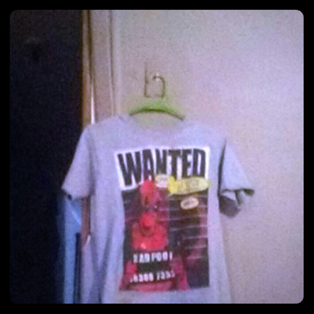 Dead pool shirt